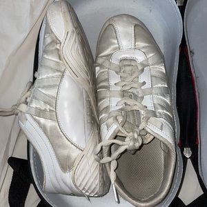 NFinity Cheer Sneakers